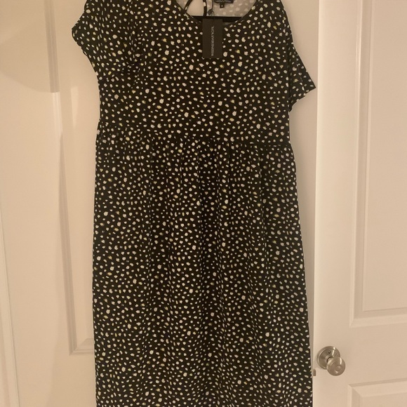 Maternity dress never worn - Picture 2 of 3